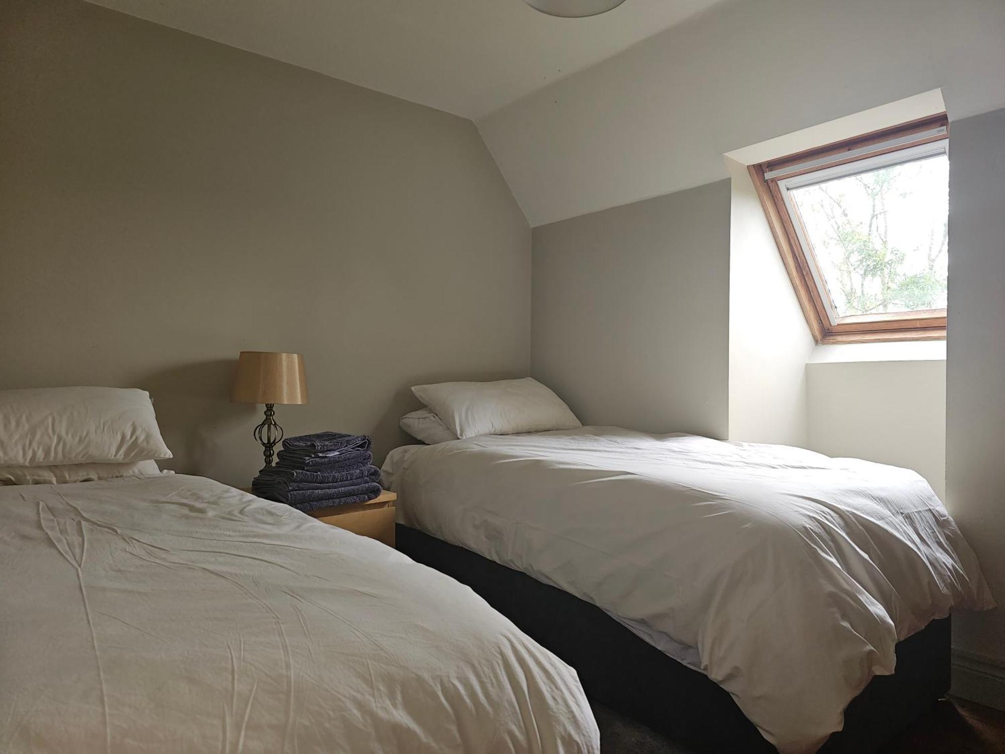 Longford Holiday Red Rose Self Catering Cottage Экстерьер фото