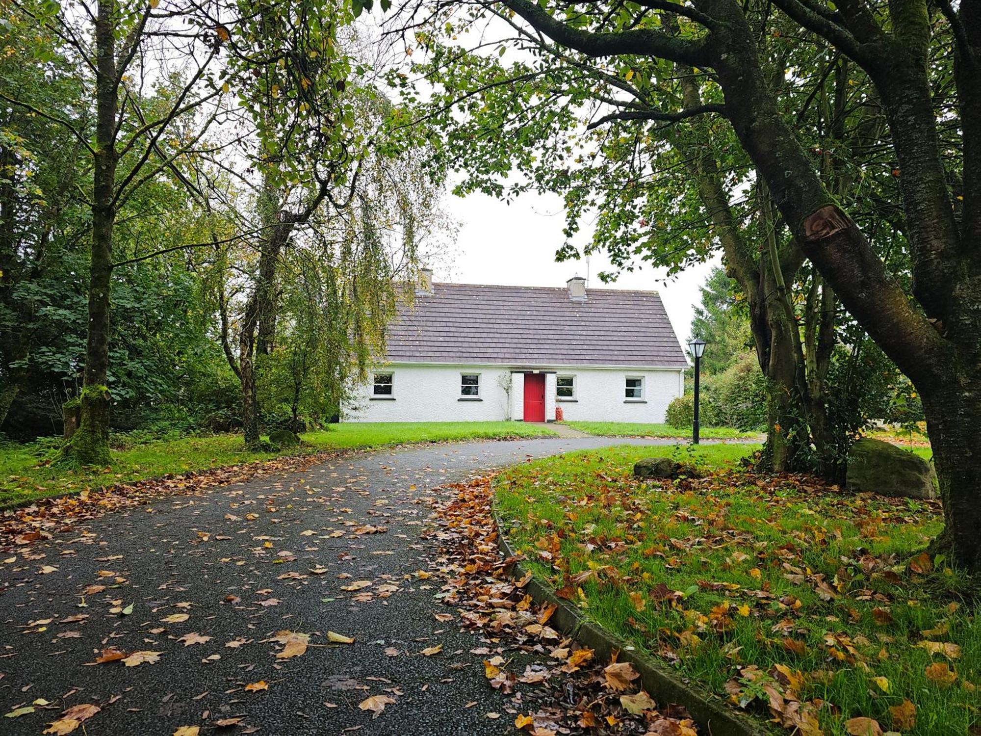 Longford Holiday Red Rose Self Catering Cottage Экстерьер фото